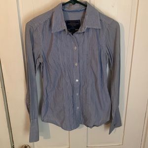 American Eagle brand blue striped button down shirt. Size 4